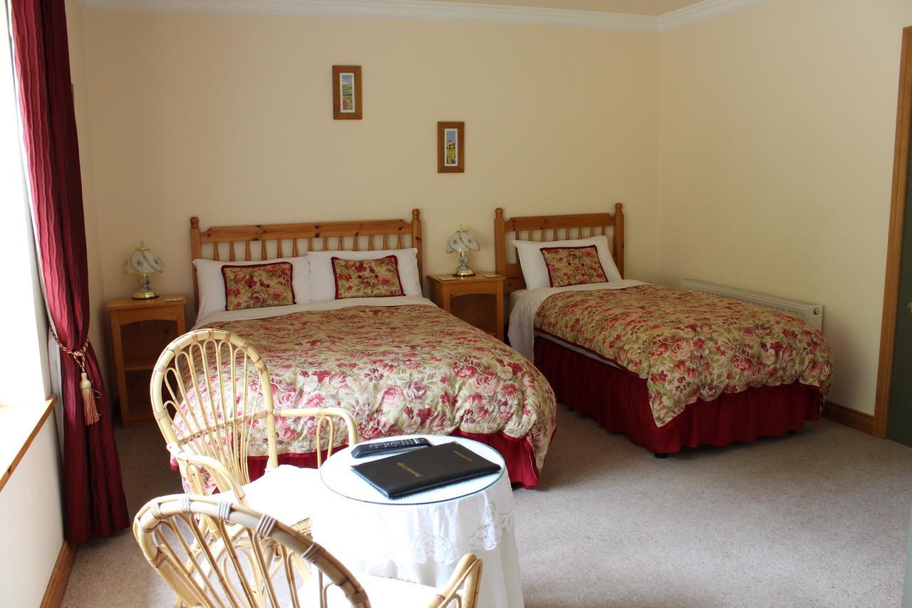Pinewood Lodge Laragh Bagian luar foto
