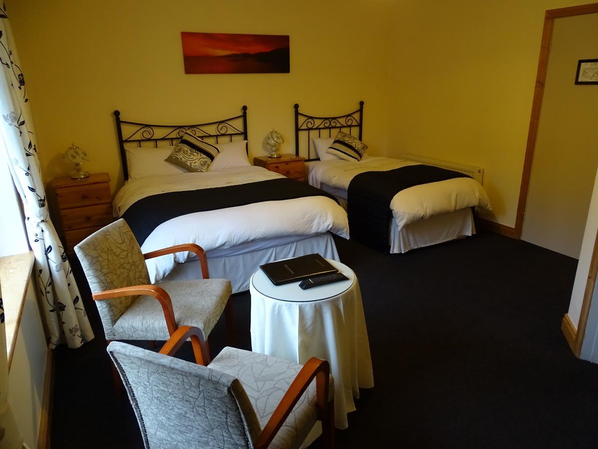 Pinewood Lodge Laragh Bagian luar foto