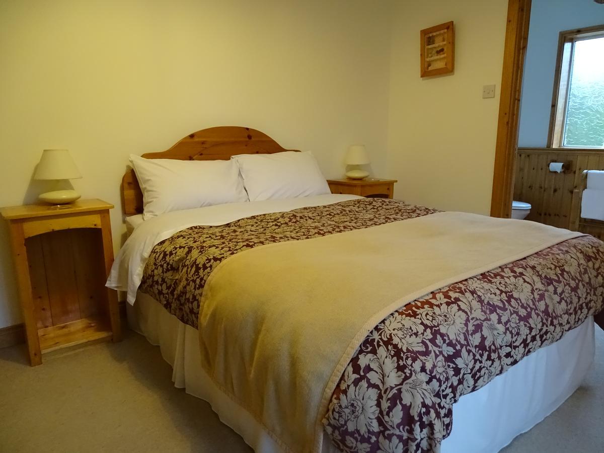 Pinewood Lodge Laragh Bagian luar foto