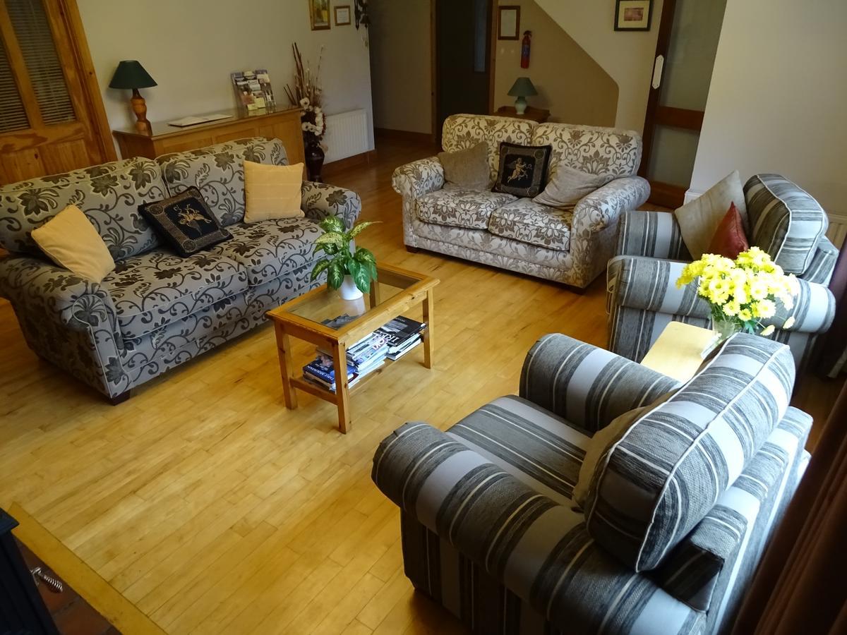 Pinewood Lodge Laragh Bagian luar foto