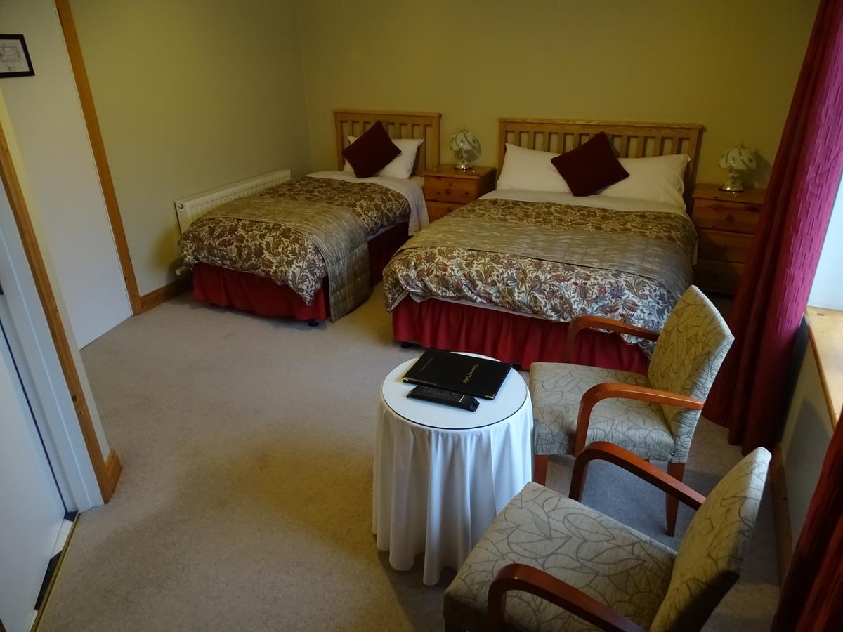 Pinewood Lodge Laragh Bagian luar foto