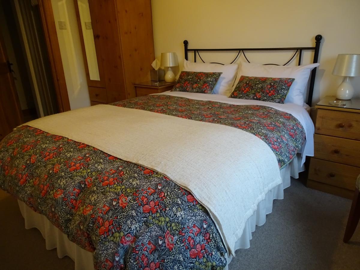 Pinewood Lodge Laragh Bagian luar foto